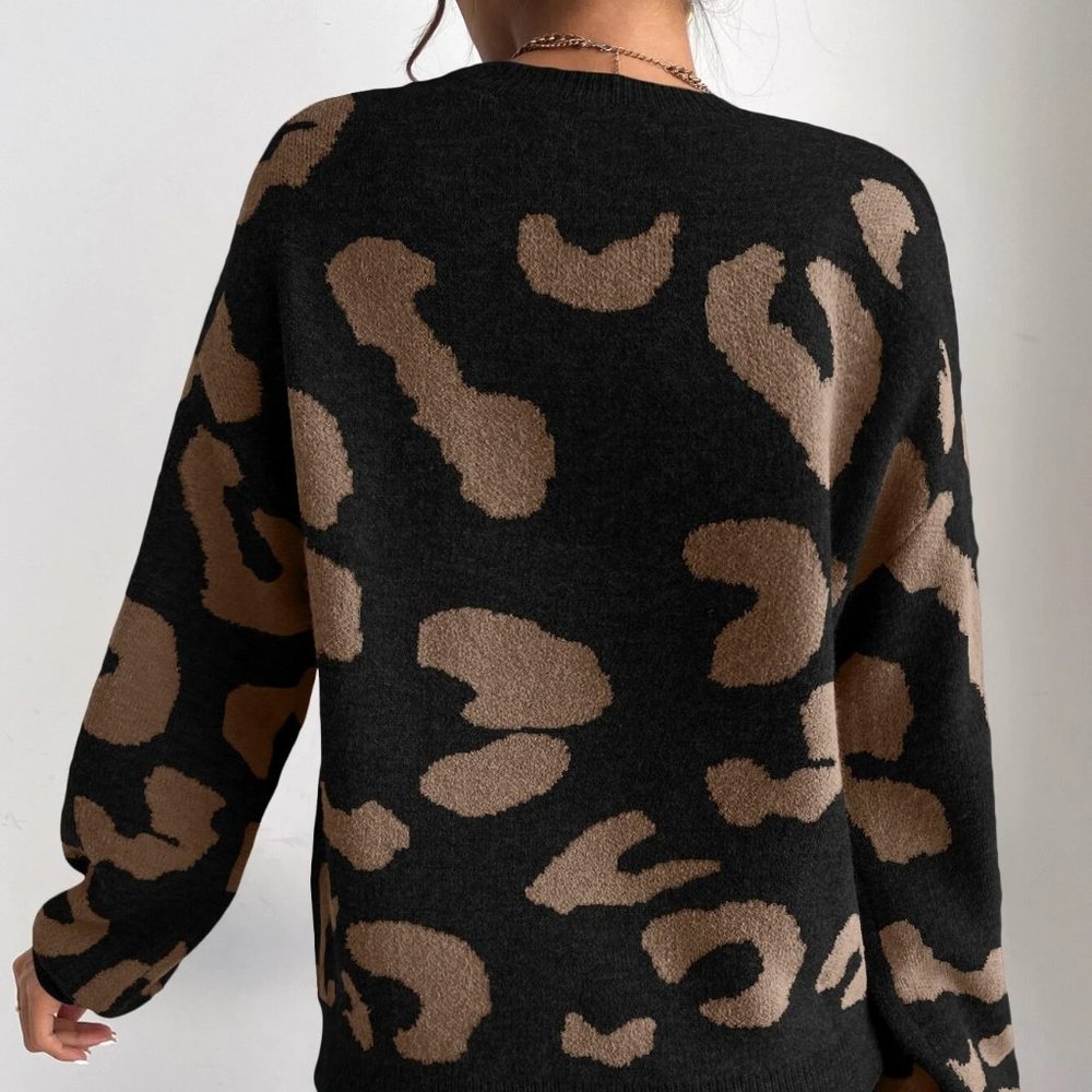Black Preppy Womens leopard Print Sweater - Picture 2 of 5